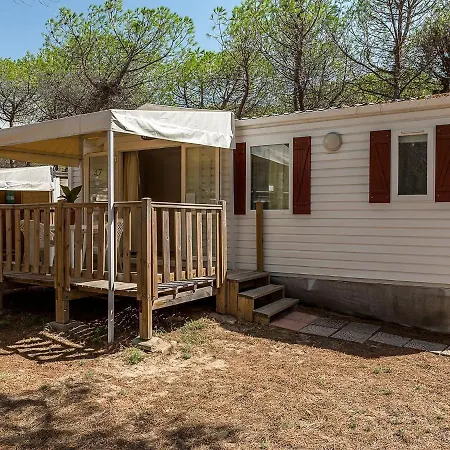 Amazing Mobile Home In Sorso With Garden בית נופש *